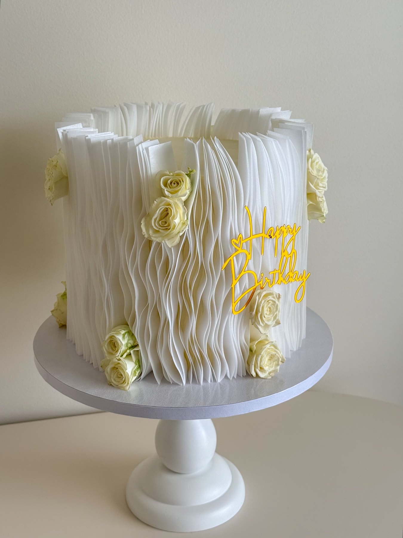 elegant white birthday cake serving Chicago suburbs
