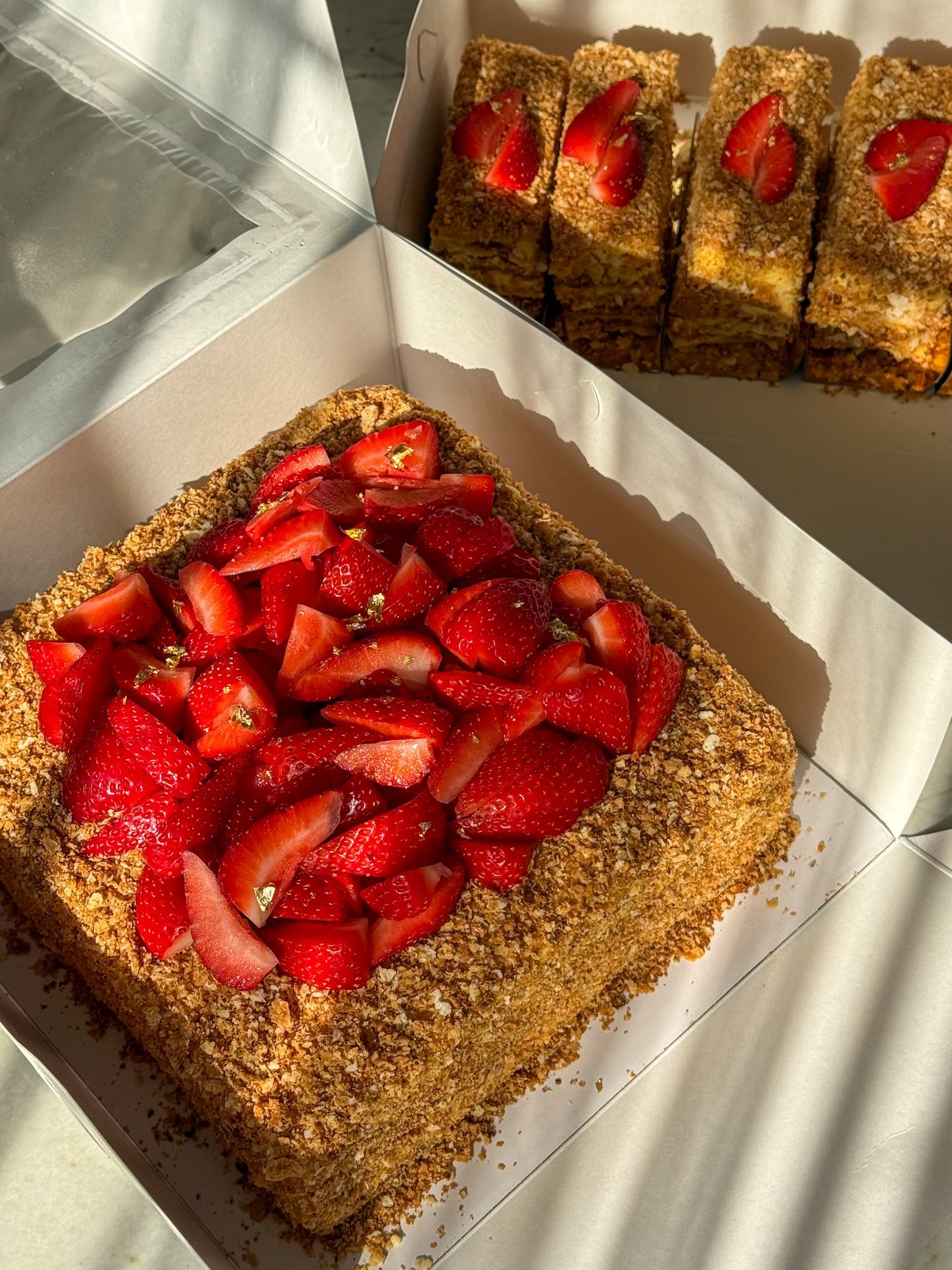 fresh strawberry custom cake near Naperville IL